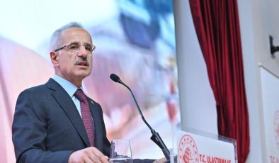 Bakanı Uraloğlu: Yüksek hızda emniyetli sürüş sağlayacağız