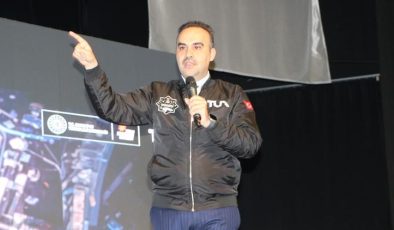 Bakan Kacır konuştu: Uzay bilimi ve teknolojilerinde de başarı hikayesi yazacağız