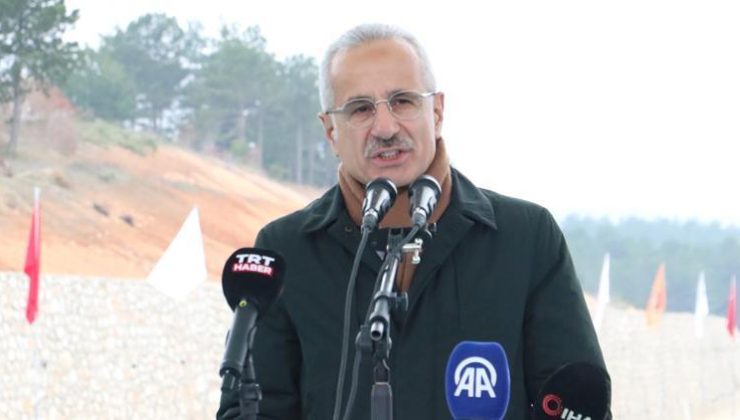Bakan Uraloğlu: Ulaşım ve iletişim altyapısına 275 milyar dolar yatırım yapıldı