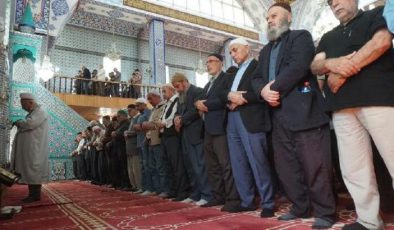 Cuma hutbesi 26 Nisan 2024 | Diyanet cuma hutbesi PDF metni ve konusunu yayınladı! Bu haftaki cuma hutbesinin konusu: Her İşin Bir Ahlakı Vardır