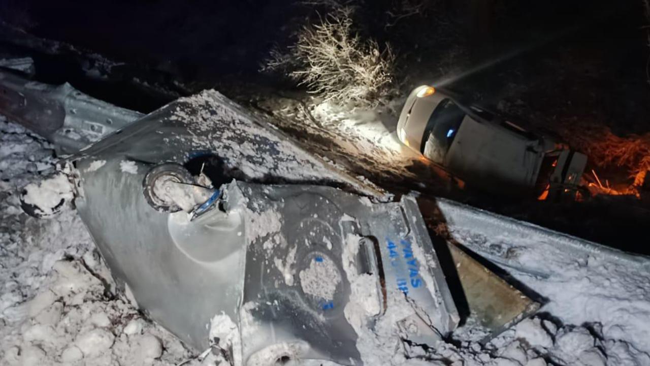 Elazığ’da ticari araç şarampole devrildi: 1 ölü, 1 yaralı