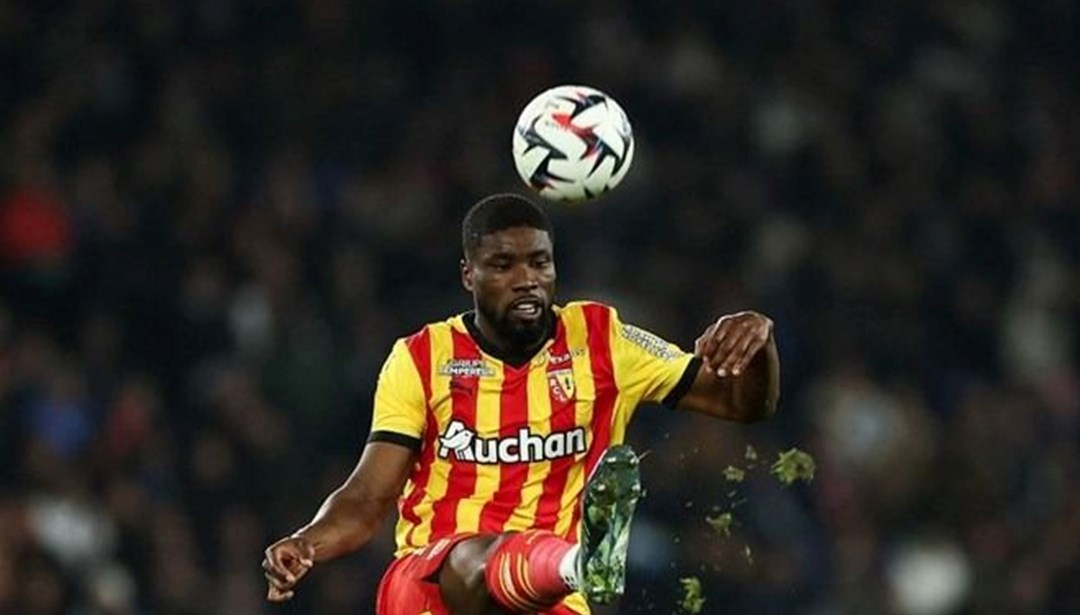 Galatasaray ve FenerbahÃ§e’yle anÄ±lÄ±yordu: Kevin Danso’nun yeni adresi