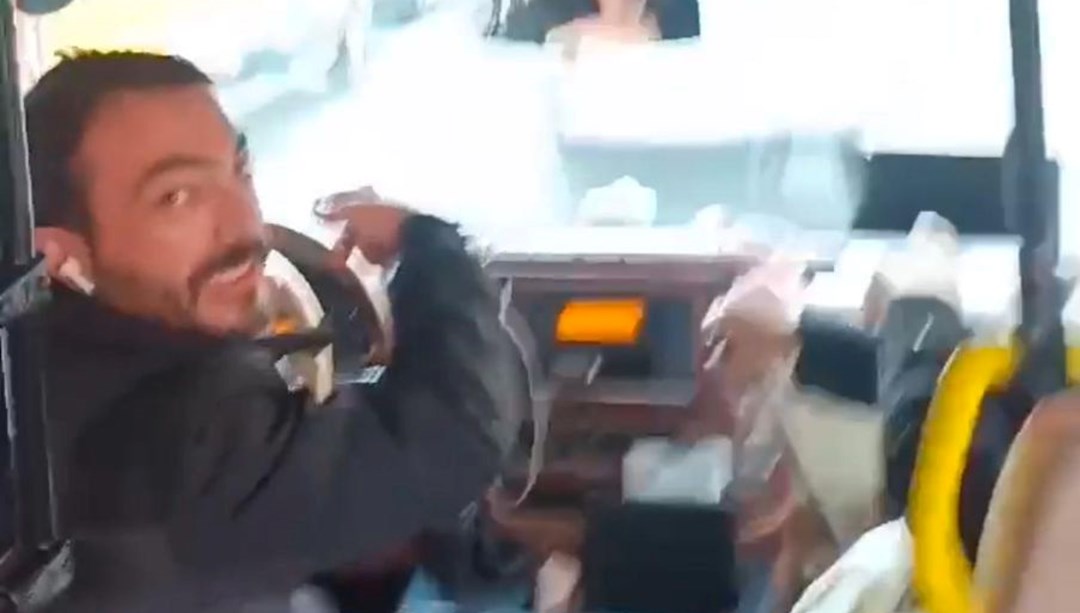 İki minibüs şoförü yarıştı; hamile yolcu “stres yüzünden doğuracağım” diyerek indi