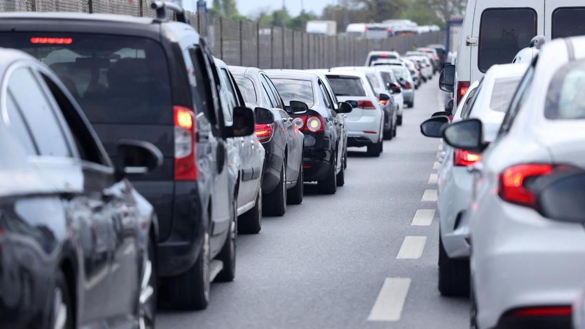 Bugün yola çıkacaklar dikkat! Hafta boyunca yağmurlu hava devam edecek